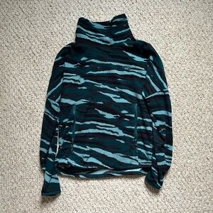 North Face mock neck sweatshirt women’s